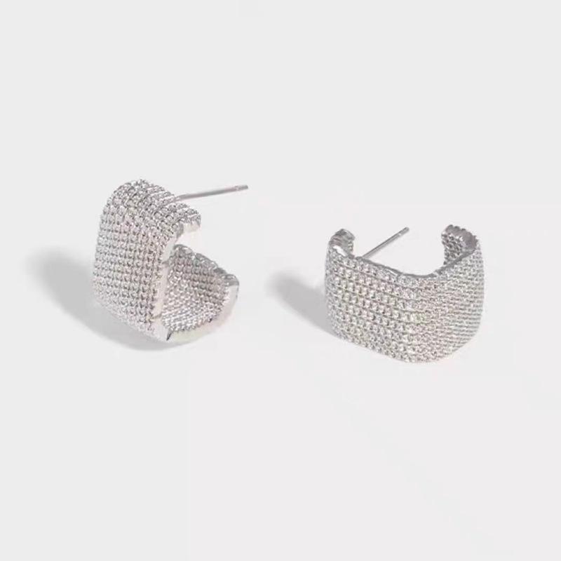 Classic Shining C-Shaped Unique Streamline Chain S925 Silver Needle Ear Needle Cold Minimalist Commuter Earrings Women