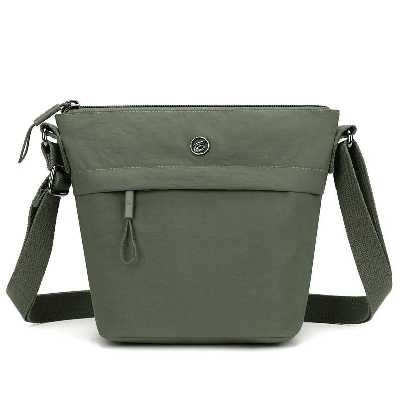 Mobile phone bag women's messenger bag simple and high-end sense niche fashion versatile new nylon bucket bag shoulder women's bag