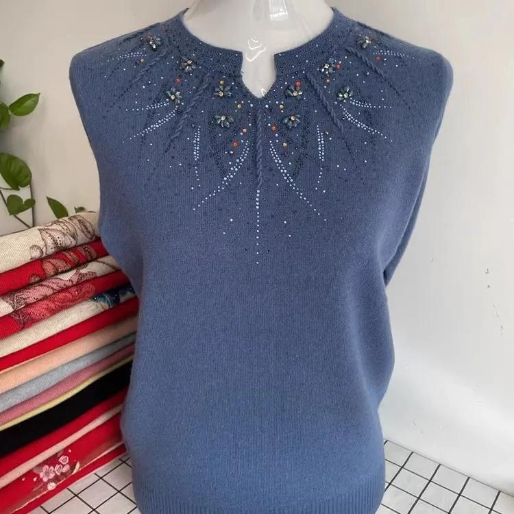 Women's Autumn Embroidered Faux Shearling Knit Sweater for Middle-aged and Elderly Women, Loose Fit, Plus Size Undershirt