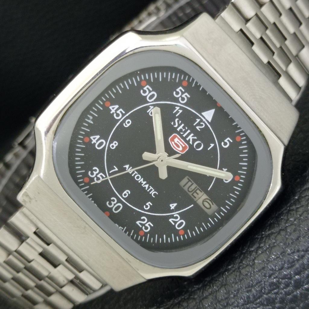 GENUINE VINTAGE SEIKO 5 AUTOMATIC 7009A JAPAN MENS BLACK DIAL WATCH A702397-5 R124-a702397