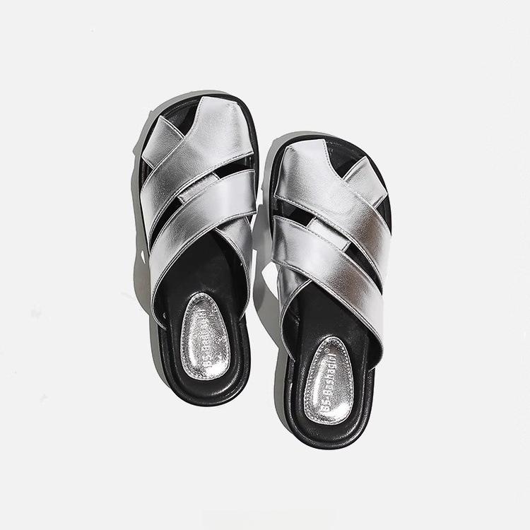 Ruoji baotou half slippers outer wear 2025 summer new retro woven cool slippers pig cage shoes retro style thick sole