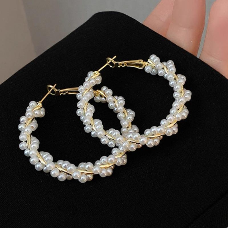 Women S925 Silver Needle Pearl Wrapped Circle Fashion Earrings Light Luxury Jewelry