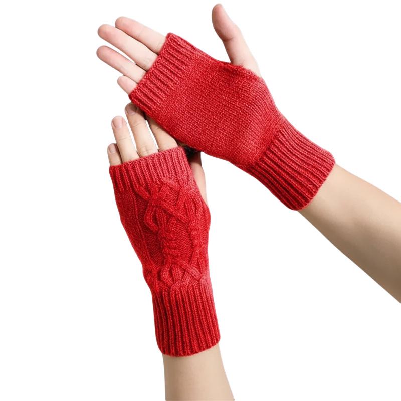Unisex Half-Finger Cycling Gloves: Cozy, Cold-Resistant Wrist Support for Autumn & Winter, Ideal for Students and Outdoor Activities.
