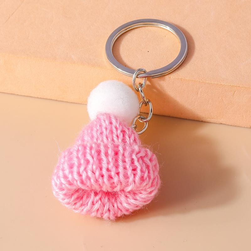 Cute Hand Knitted Christmas Hat Keychain Crochet Key Ring Pendants for Women Girls Handbag Decor DIY Jewelry Gift