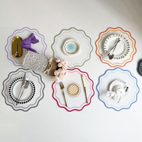 Gekräuselter runder Tischset Wasserdichtes Kunstleder-Tischset Elegante Hitzebeständige Esstischmatte für drinnen oder draußen Hochzeit Picknick