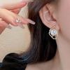 Korean Gold Hollow Pearl Stud Earrings For Women Vintage Elegant Irregular Temperament Earrings Wedding Jewelry Brincos
