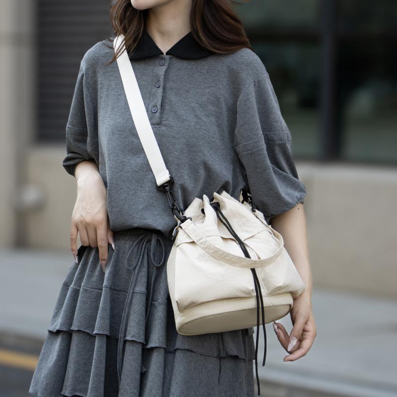 Nylon Small Satchel Multi-Pocket Lightweight Hand Bucket Bag Women's Shoulder Crossbody Bag