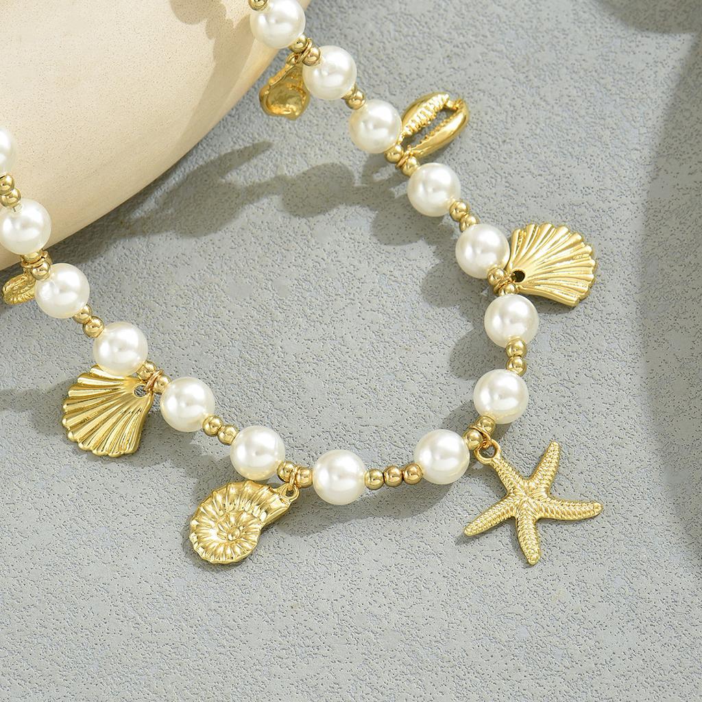 New Ocean Wind Ladies Pearl Necklace Niche Starfish Shell Metal Design Pendant Chain Versatile Necklace