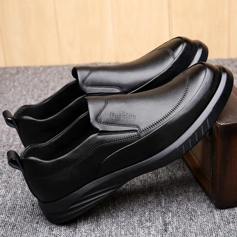 Fashion High Quality Business Office Dress Shoes Man 2024 Trend Low Price Elegant and Classic Legitimate Leather 39 Social Shoe for Men