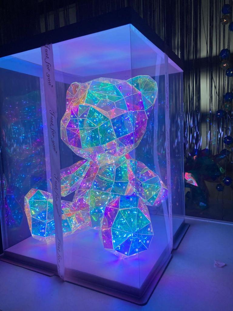 Duhaový svítící medvěd: Perfektní zasněný dárek k narozeninám, pro nejlepší přátele, milence a pro Qixi žádosti o ruku.