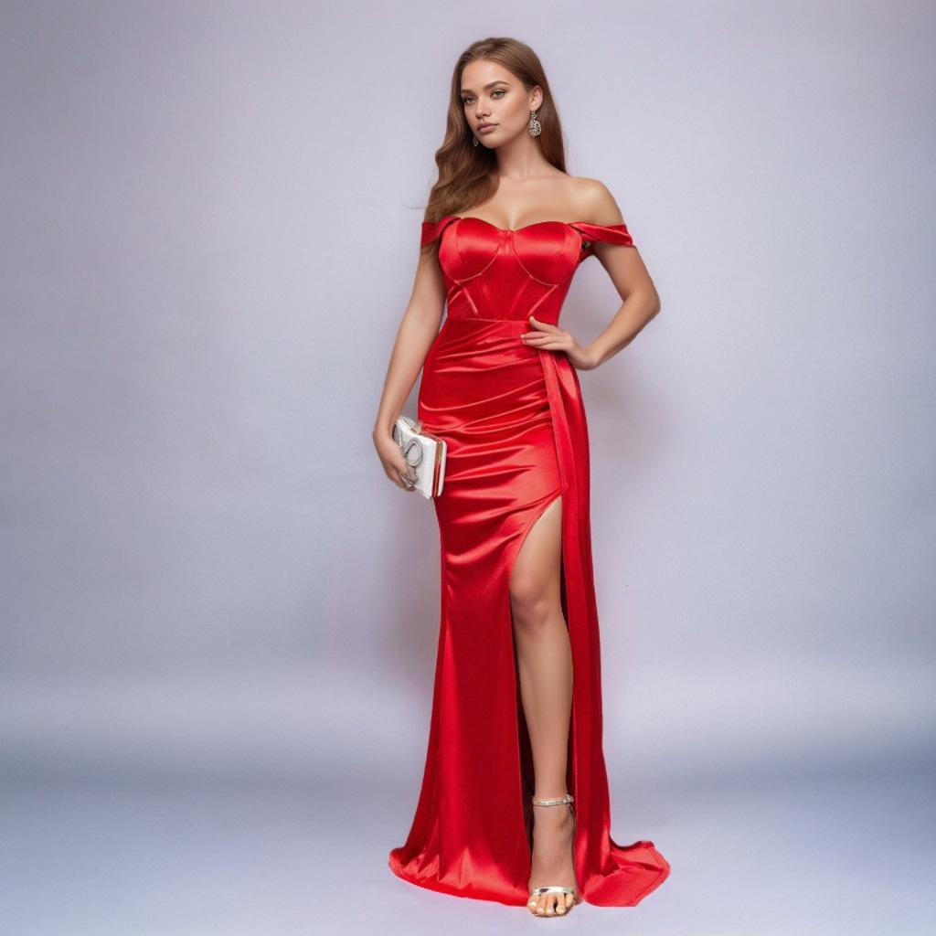 Večerní šaty jednoramenného střihu v jednobarevné variantě s rozparkem a rybí sukní