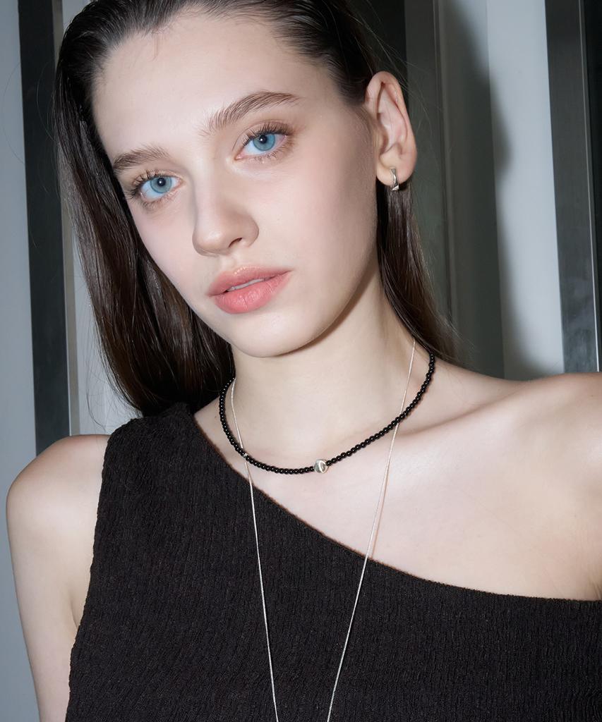 Xanadu Horizon Bead Necklace_Black