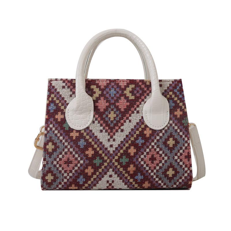 Street Style Pu Small Square Bag With Zipper Closure For Daily Use