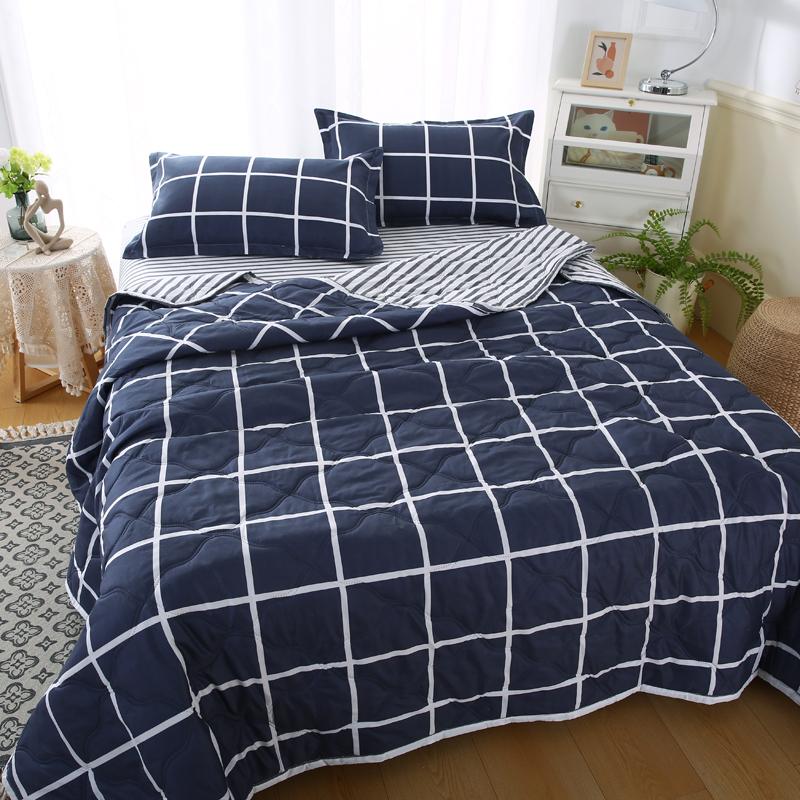 Daisy Printed Quilted Summer Quilt Soft Breathable Single Double Blanket Washable Thin Comforter with Pillowcase