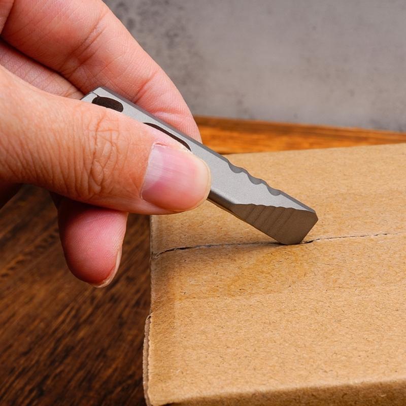 Metal Alloy Mini Pry Bar Portable Bottle Opener Multifunctional Tool For Outdoors And Daily Use