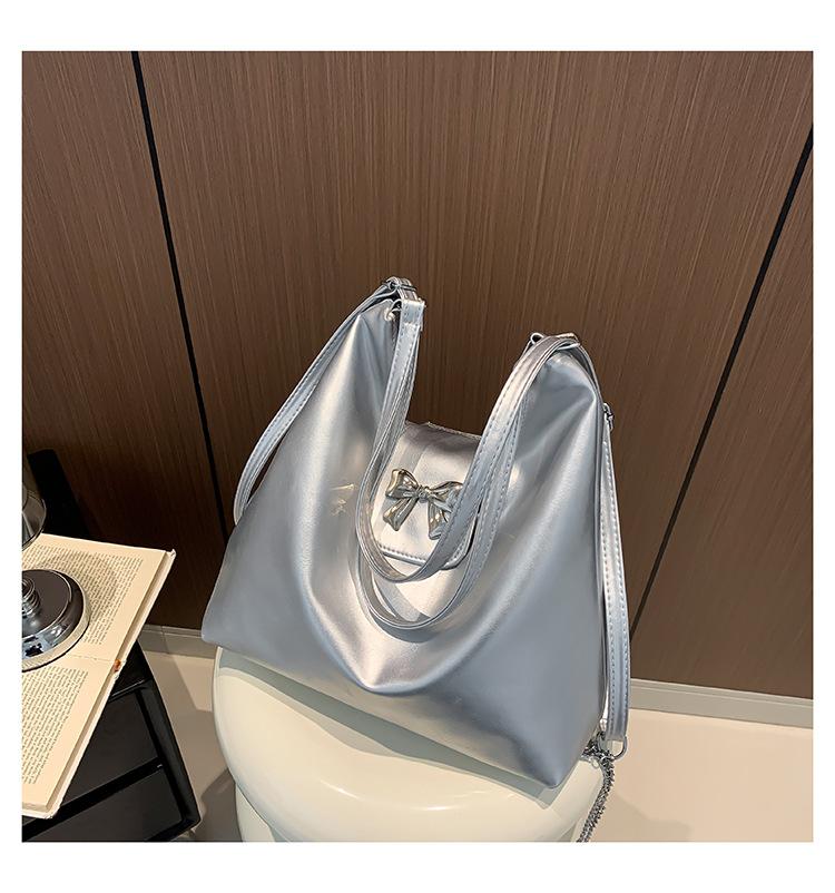 

High-quality soft PU multi-purpose bag women s spring new casual large-capacity shoulder messenger bag versatile texture срібний