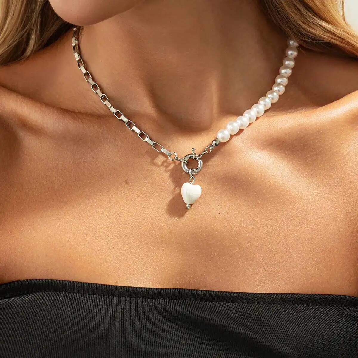 

Ingemark Elegant Ceramic Love Heart Pendant Choker Necklace for Women 2026 New Trend Goth Imitation Pearl Chain Wedding Jewelry