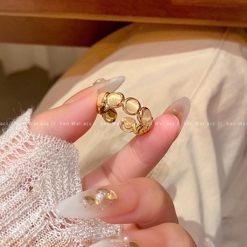 Korean Luxury Zircon Pearl Bow Ring - Vintage Niche Design, Women's Open Hand Jewelry