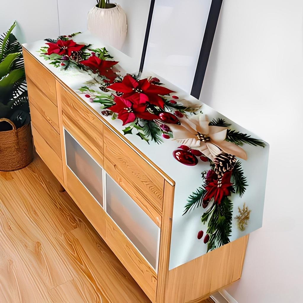 Elegantní bílý růže a borovice běhoun na stůl - 2D plochý tisk sváteční dekorace s červenou vánoční hvězdou a zeleným listovím, na Vánoce, Den díkůvzdání