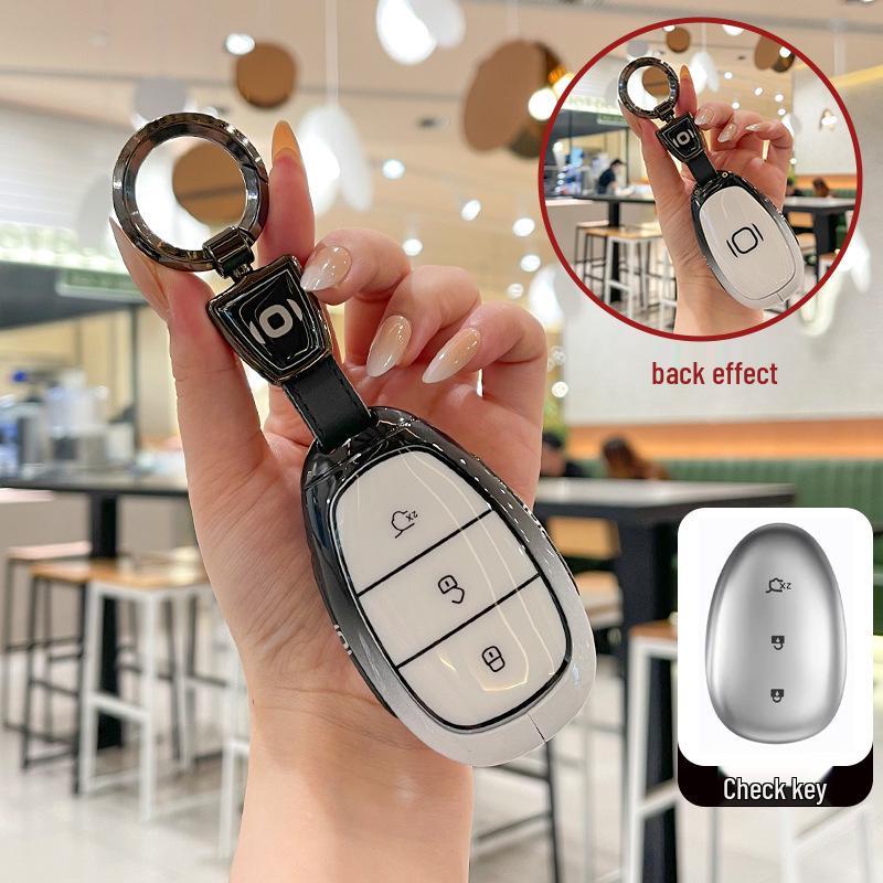 Fits 2025 Changan Qiyuan A07, A06 New Energy, and A05 models — Metal Remote Key Cover with Buckle