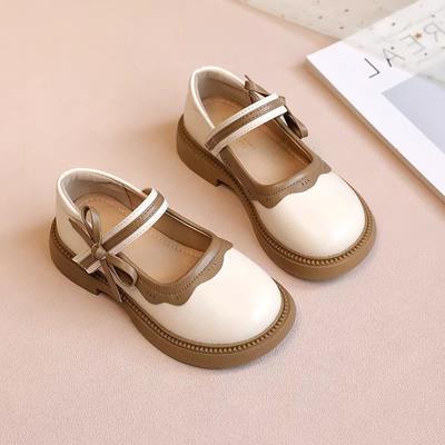 Chaussures pour filles Chaussures de princesse pour enfants 2024 Printemps et Automne Nouvelles Été Doudou Chaussures simples noires Filles Bébé Doux 6