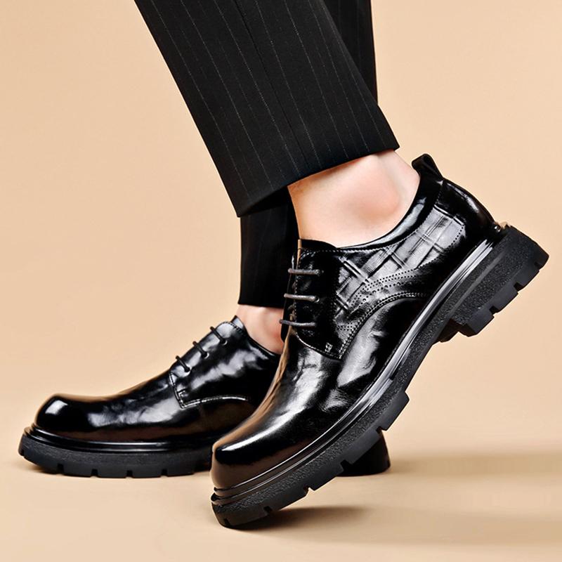 Fashion British Platform Cowhide Business Dress Shoes for Men Spring Autumn Designer Men's Brogue Shoes Fashion Light Wedding Shoes Male
