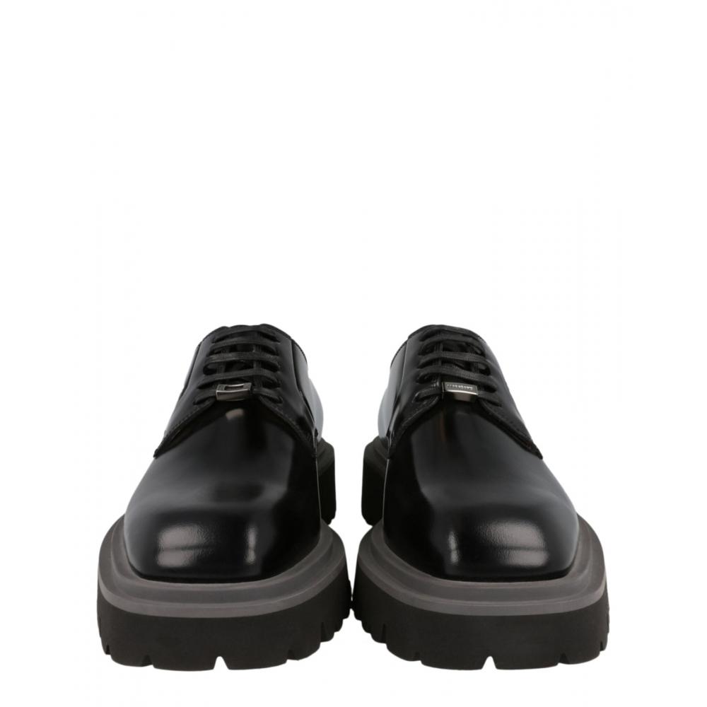 Salvatore Ferragamo Flicker Leather Dress Shoes Black
