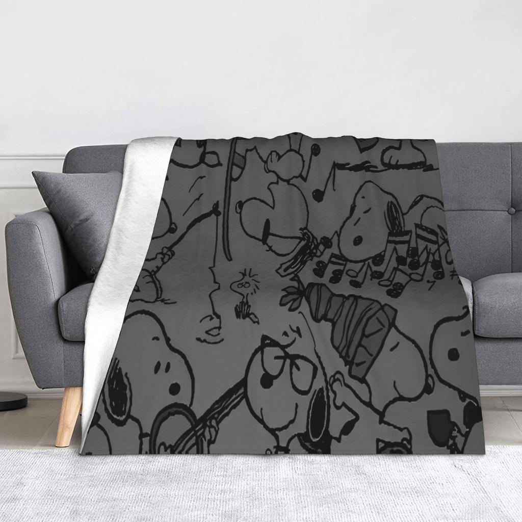 snoopys Throw Blanket for Couch cartoon dog Soft Fuzzy Plush Blanket 50x60 Inches Multiple Sizes Bedspreads for All Seasons