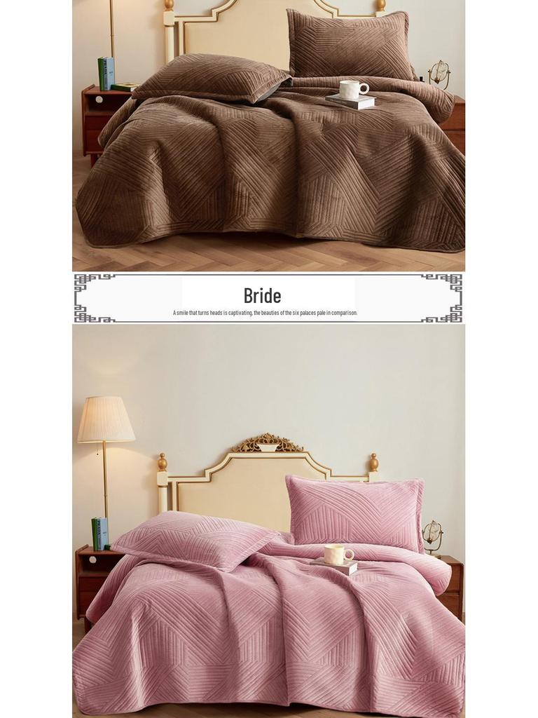Luxury Velvet Quilt and Bedspread Set: Three-Piece High-End European Style with Multifunctional Bed Sheet and Blanket