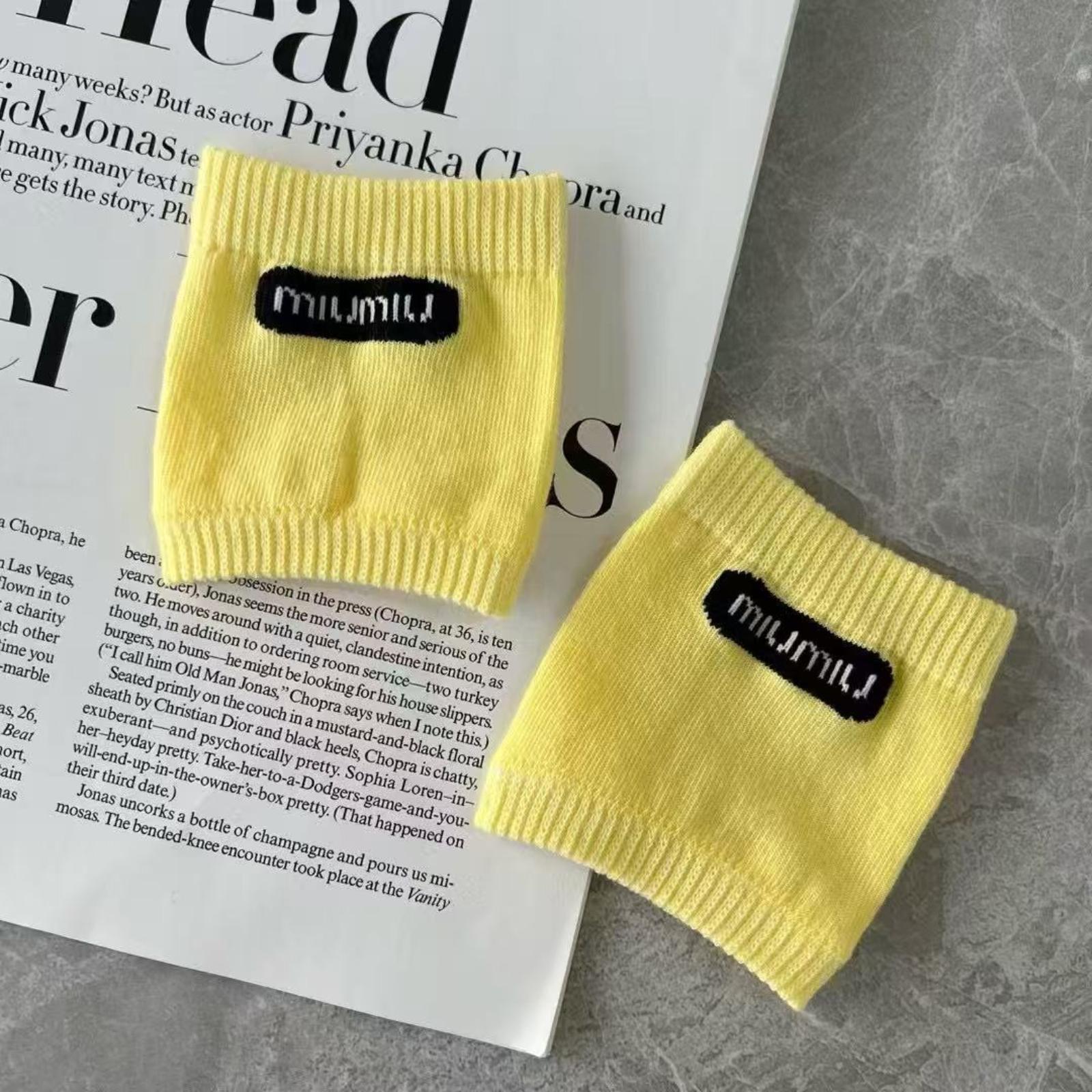 

Colorful Knitted Arch Support Socks, , Embroidered Label, Versatile Slippers One Size жовтий