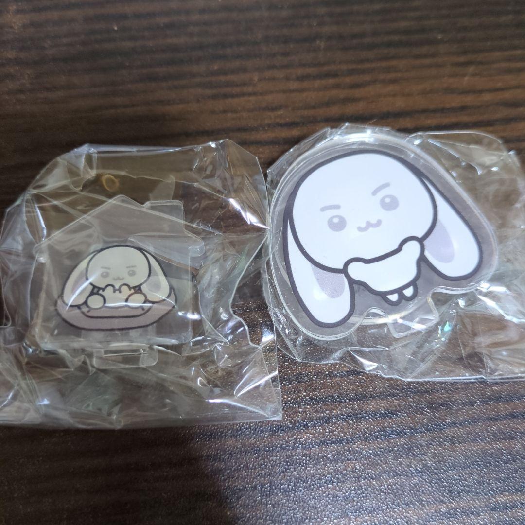 

[USED] ATEEZ 8ROOM Gacha Clip Acrylic Stand Seonghwa