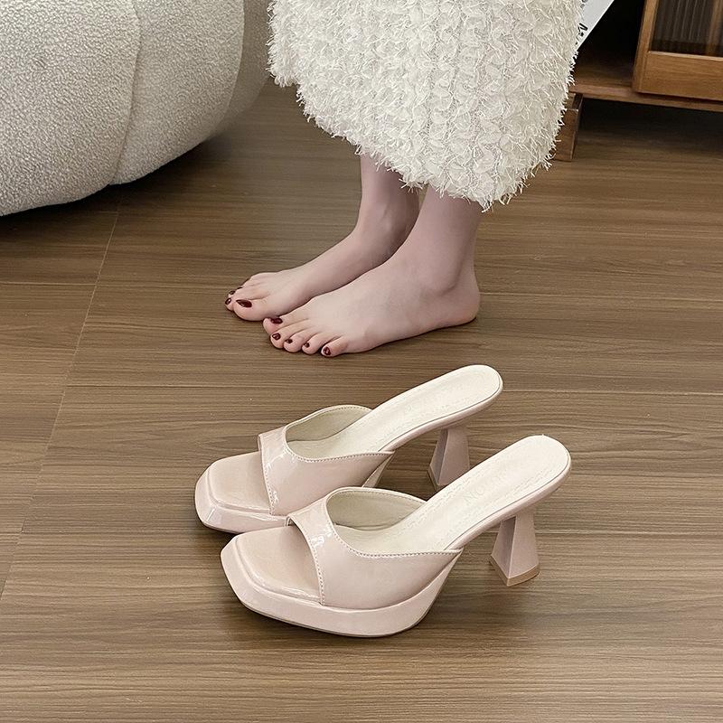 Waterproof Table Nude High Heels Women's 2025 New Thin Heels Cool Slippers Design Sense Retro Square Head Open-toed Sandals