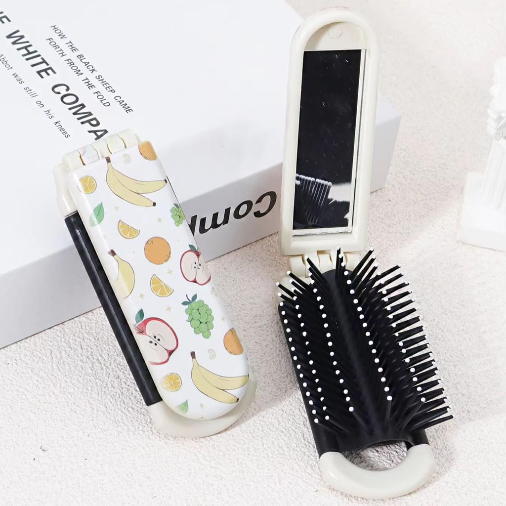 1 Piece of Compact Air Cushion Comb with Multiple Fruit Patterns and Mirror - Foldable and Portable Design