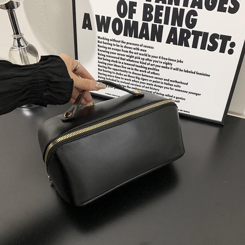 OEING Large Capacity Travel Makeup Bag