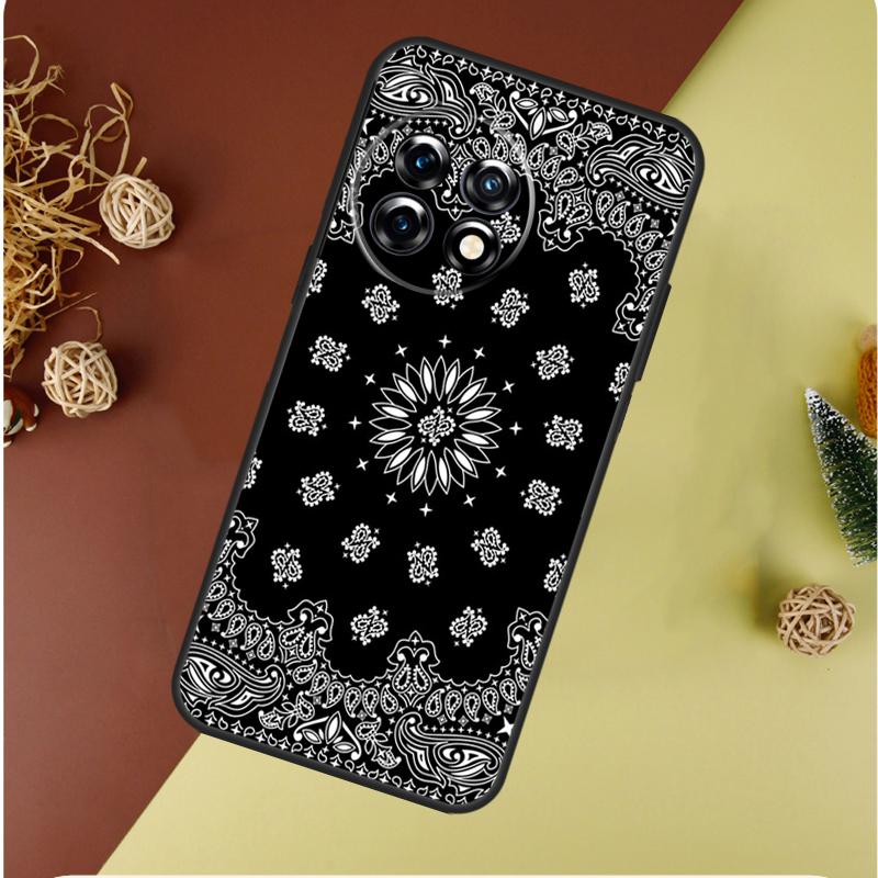Black Bandana Paisley For OnePlus 13 13R 12 12R 11 9 10 Pro 8T 9RT 10T 10R N20 N30 Nord CE 2 3 4 Lite Phone Case