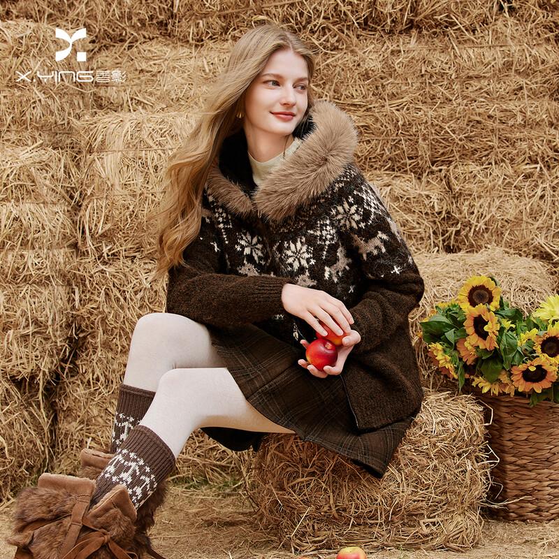 Xiangying Women's Hooded Sweater with Fur Collar