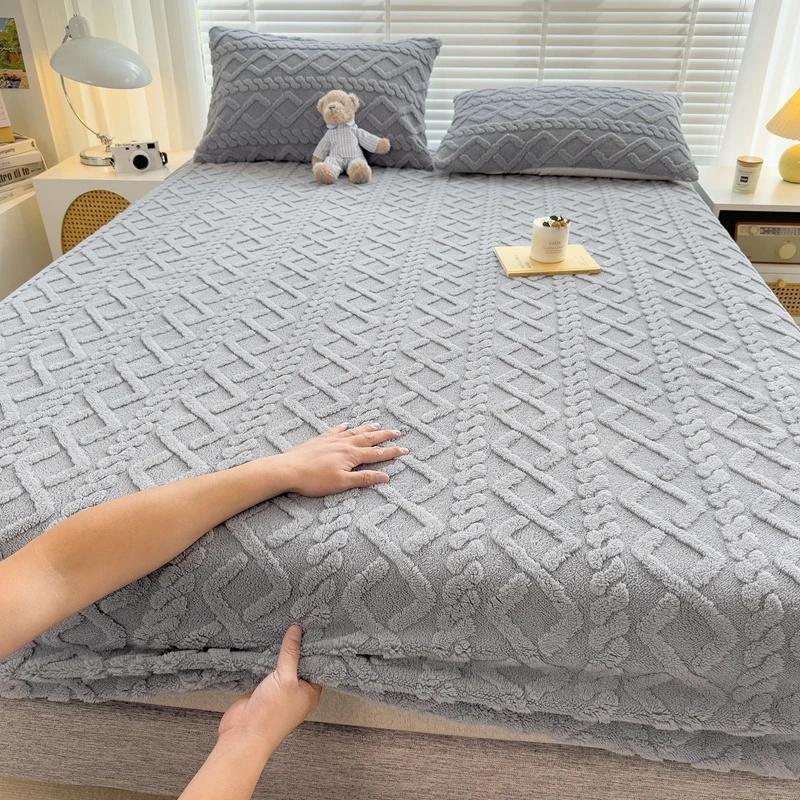 Flannel Sheets Fashion Solid Color Jacquard Comfortable Soft Elastic Bedspread Coral Fleece Fluffy Fitted Bed Sheets for Bed