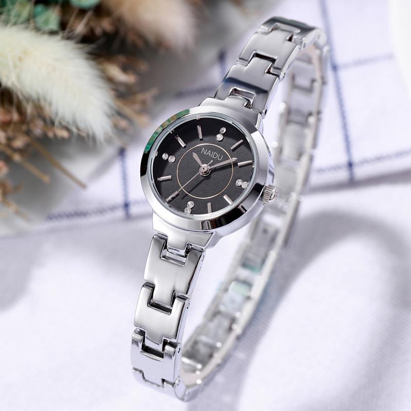 Exquisite Ladies' Quartz Watch - Stylish Steel Band, Casual Design, Waterproof.