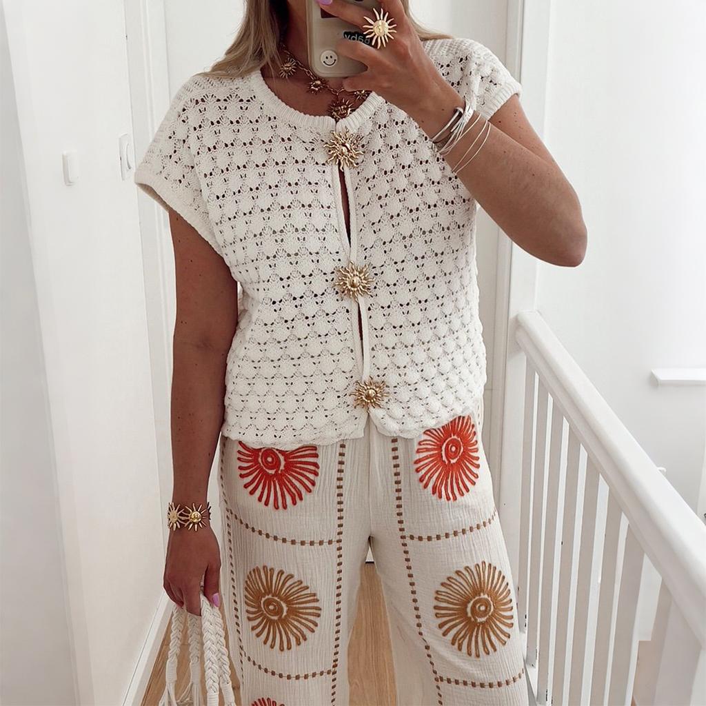 Jednoduché prázdninové tričko s krátkým rukávem s dírkami Vlněné Dámské Knoflíky Jednořadé Módní Dírkovaný Top