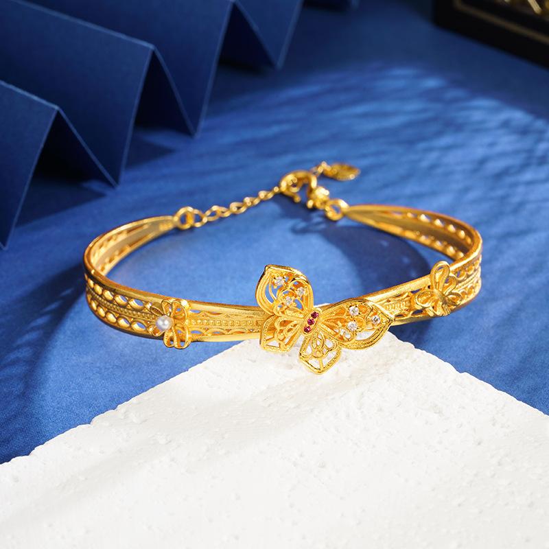 Hollow Butterfly Women's Retro Long-lasting Light Luxury High-end Jewelry Bracelet