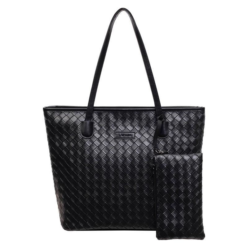 

2025 Korean Style Diamond Tote: Trendy Underarm Bag for Women – Versatile Casual and Work Commute Shoulder Bag 31 x 41 x 14 cm