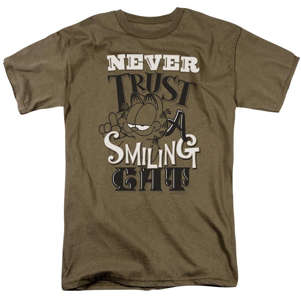 Garfield  Never Trust A Smiling Cat  T-Shirt S
