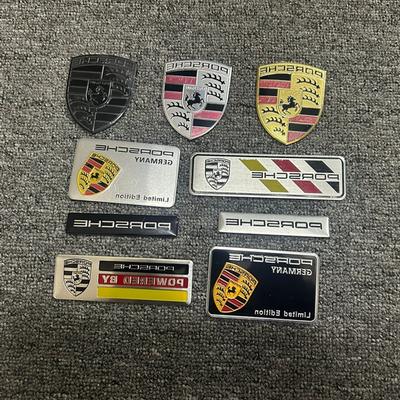 Adesivo Targhetta Distintivo in Alluminio 3D per Auto Carrozzeria Bagagliaio Finestrino Decorazione Personalità Decalcomania Per Porsche Emblema Accessori Auto