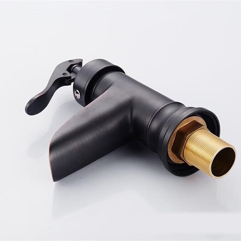 Xuan Yong Hot & Cold Single-Hole Basin Faucet