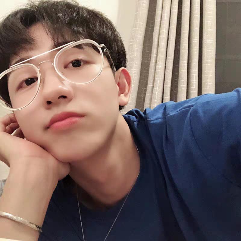 

Корейские ретро очки TikTok с большой прозрачной оправой для женщин Pink Frame