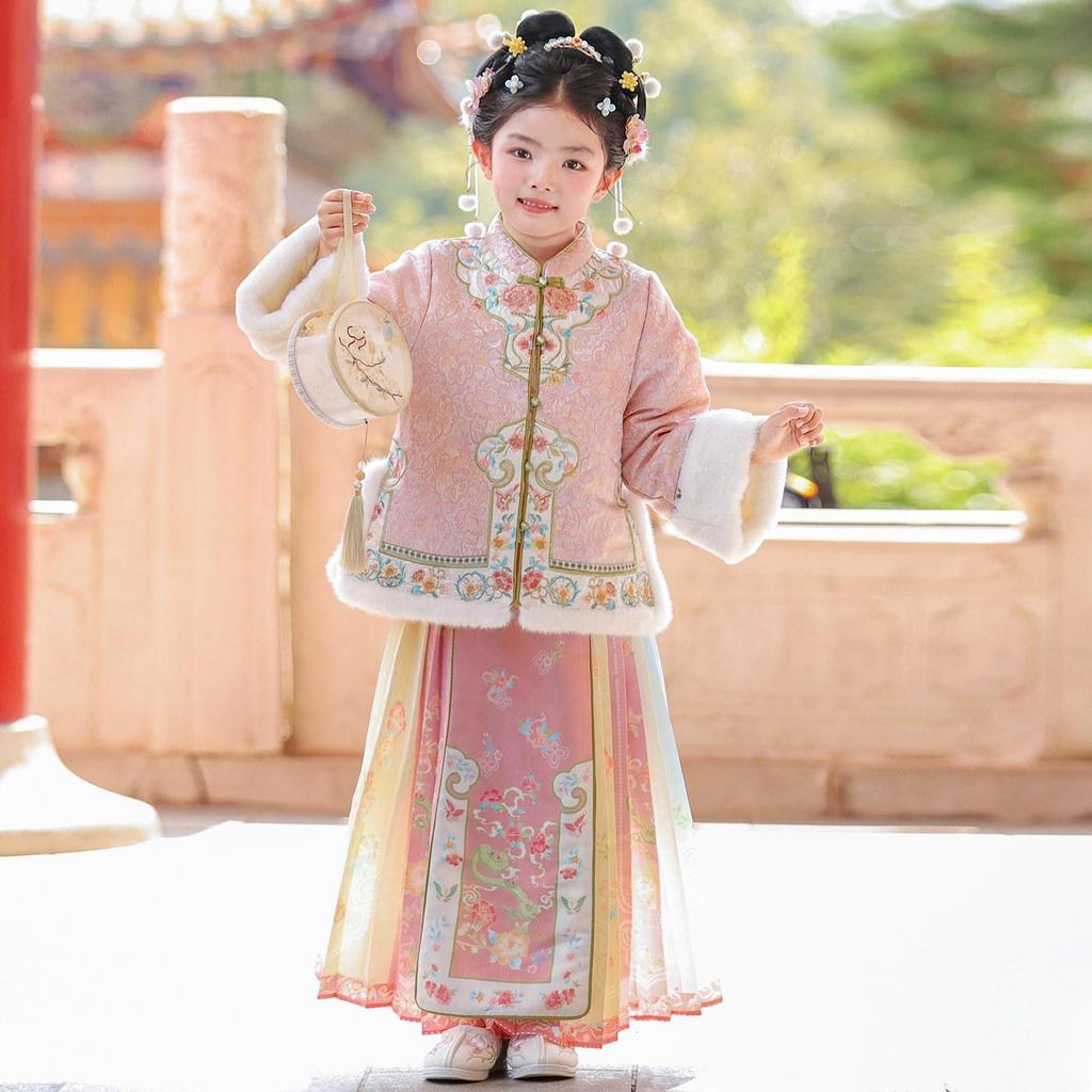 2025 Winter Hanfu Ming Dynasty Ma Mian Skirt Set for Girls - New Chinese Style, Thickened, Ideal for New Year Greetings