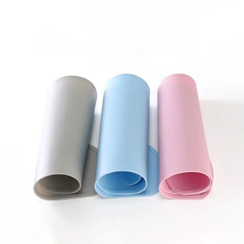 Covoraș de hrănire pentru pisici și câini cu stil nor anti-vărsare, anti-alunecare, impermeabil, rezistent la scurgeri, pentru alimente, ușor de curățat, suporturi de masă din silicon