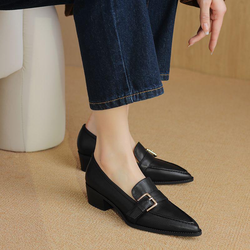 Small brown leather shoes women's single shoes pointed British style retro belt buckle loafers spring and autumn middle heel soft leather one pedal