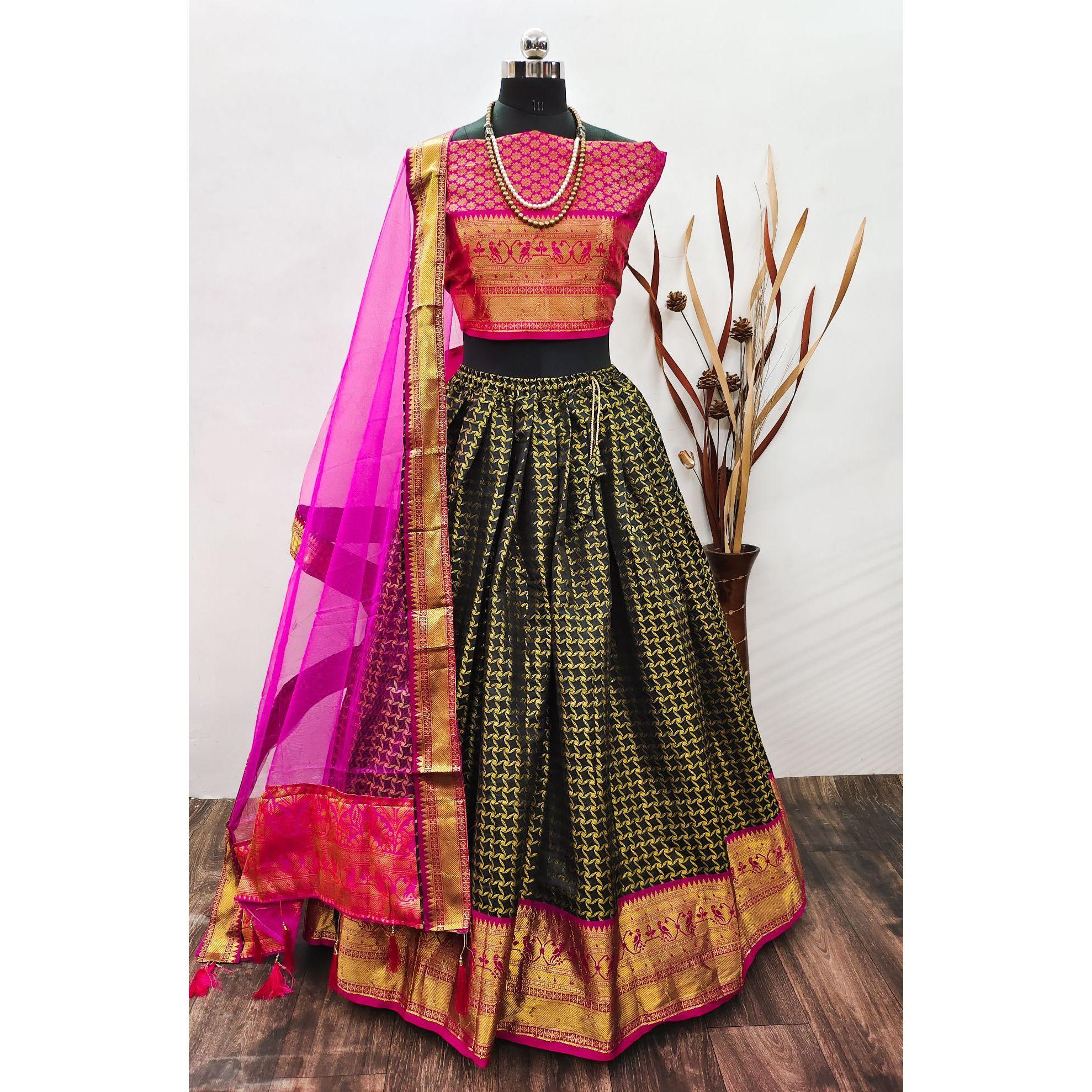 

НОВАЯ привлекательная и красивая одежда для вечеринок Silk Lehenga choli