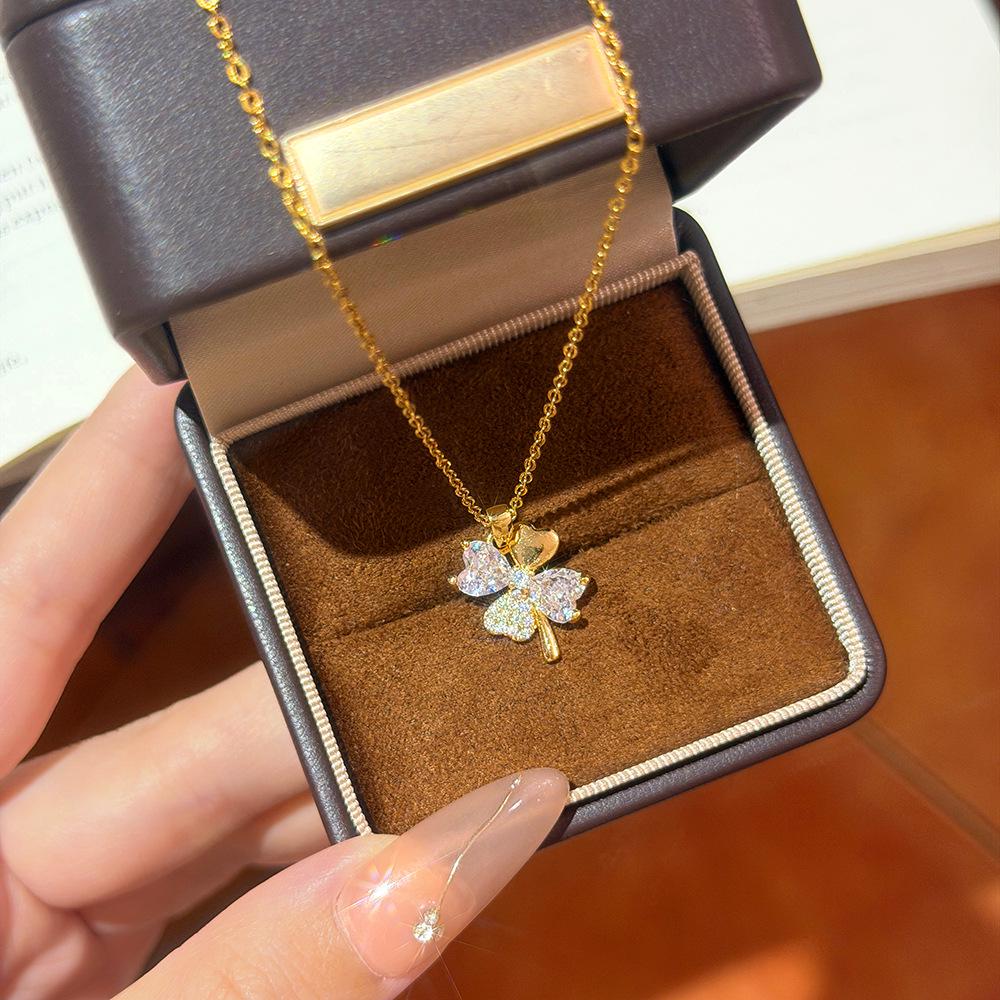 High-End Korean Zirconia Heart & Four-Leaf Clover Necklace: Versatile, Elegant Clavicle Chain for Women